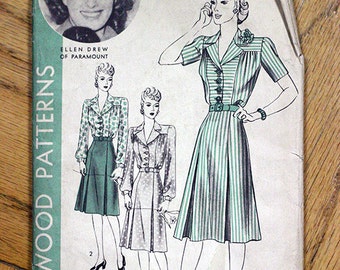 SALE M 40s Vintage Hollywood Dress Pattern No. 679 Mod Day Dress