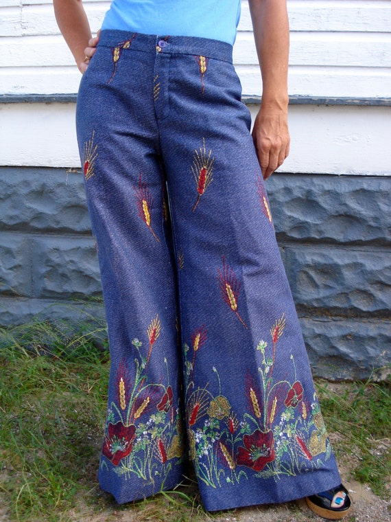Vintage 1970s Bell Bottom Pants Hip Hugger US8 W30 by bycinbyhand