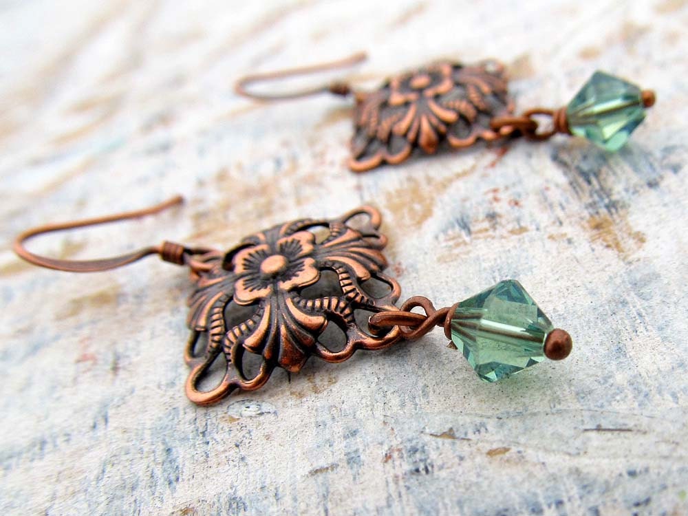 Soft Green and Copper earrings / copper jewelry