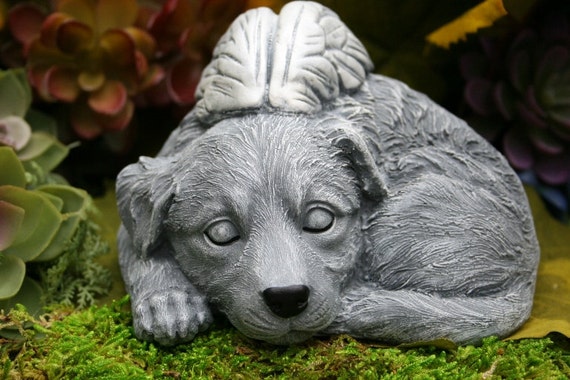 Angel Dog Memorial - Golden Retriever Concrete Statue - Angel Pet Marker