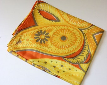 Vintage Vera Scarf. Gray and yellow paisley, vintage 1970s oblong.