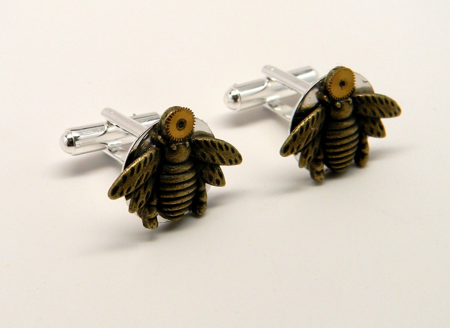 Steampunk cuff links with bees