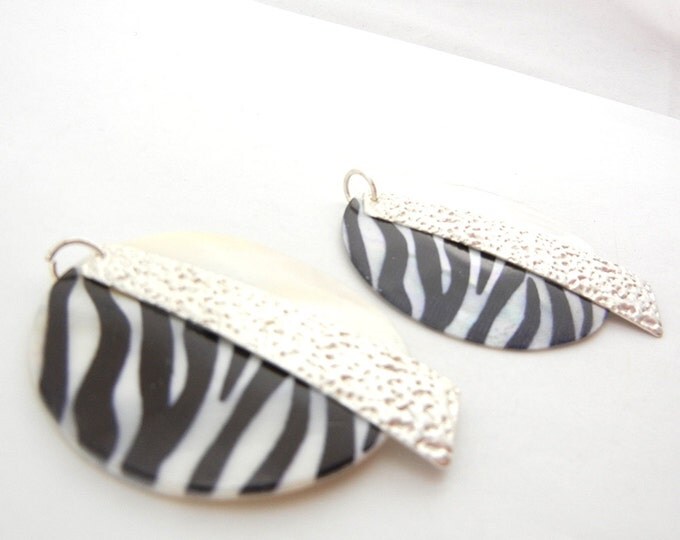 Set of 2 Large Half Zebra Print Shell Charms Tribal with Hammered Silver-tone Center Accent