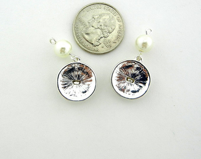 Pair of Round Seashell with Faux Pearl Charms