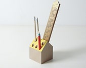 Beech wood pencil holder, casas design