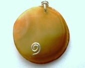 https://www.etsy.com/ie/listing/168011634/honey-agate-pendant-wire-wrapped-in?ref=shop_home_active_10