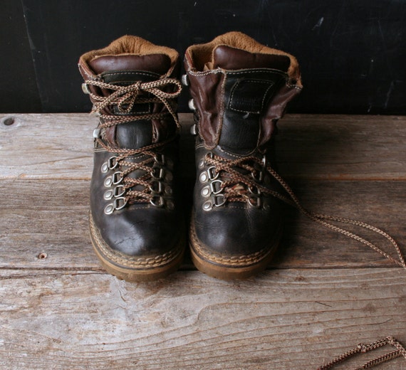Vintage High Sierra Hiking Boots Size 7 From by nowvintage on Etsy