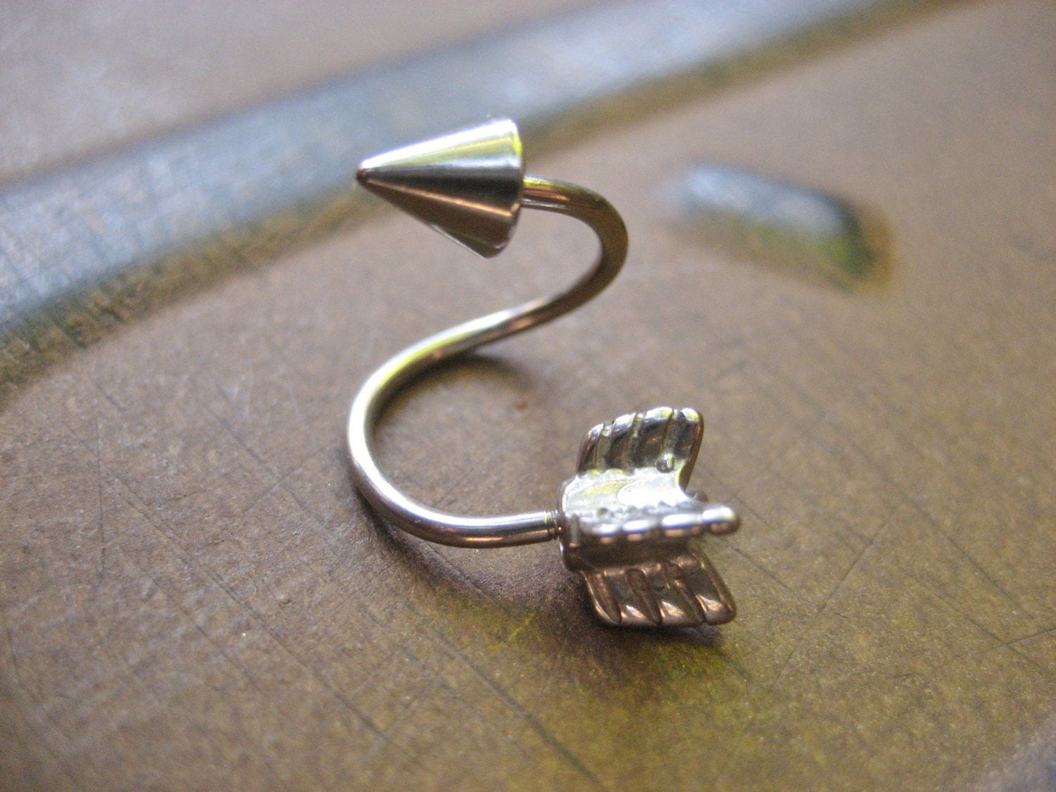 16 Gauge Arrow Twist Piercing Belly Button Jewelry Ring Ear