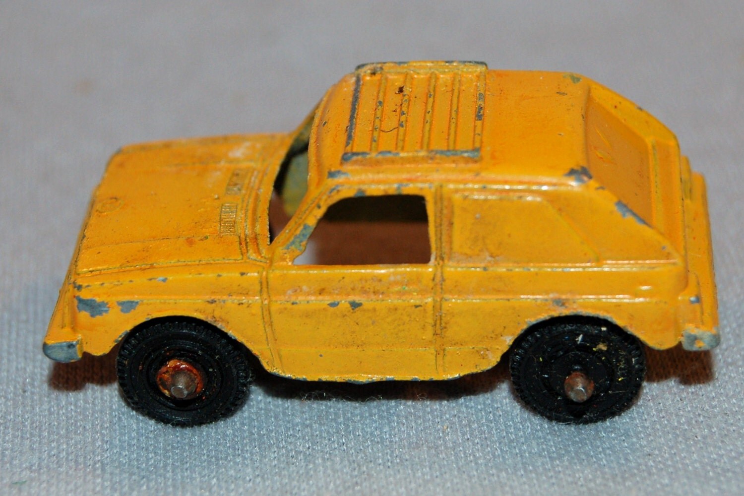 Vintage / Rabbit / Volkswagen / tootsie toy / steel / car