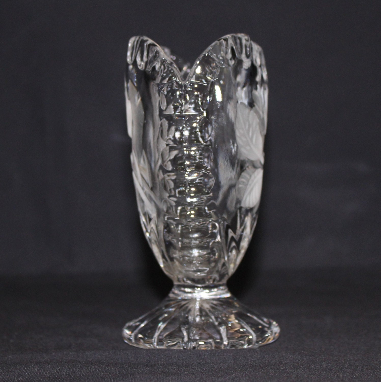 Anna Hutte Heart-Shaped Lead Crystal Vase with Frosted Rose