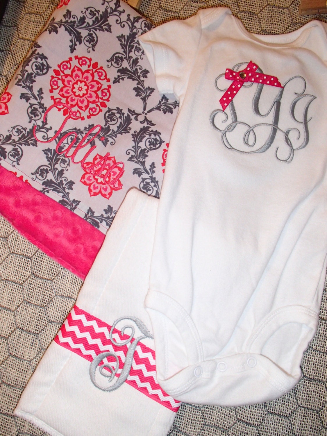 Custom Personalized Baby Gift Set by tinyhandsdesigns on Etsy