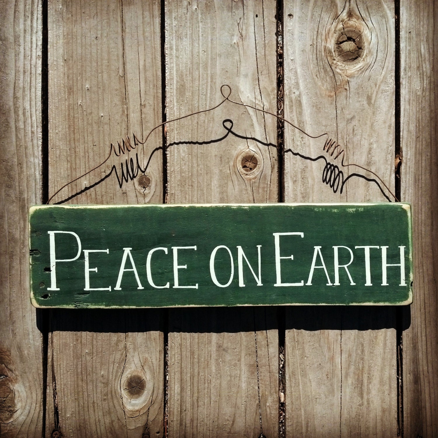 peace on earth rustic wood christmas sign by birdhouseboutiqueart peace on earth rustic wood christmas sign by birdhouseboutiqueart