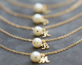 Gold Personalized Bridesmaid Jewelry, Set of 8, Pearl Bridesmaid Bracelet, Charm Initial Jewelry Gift