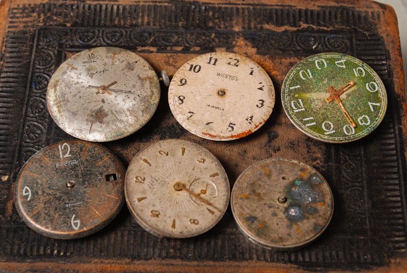 Set of 6 Vintage watch movement, watch parts, watch faces.