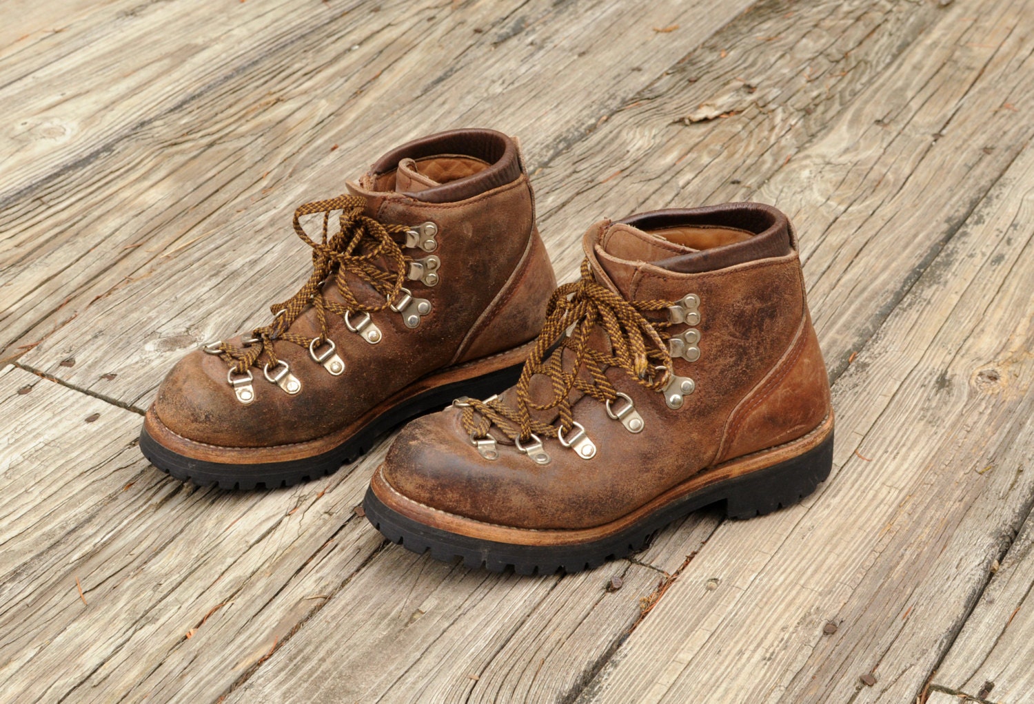 vintage Vasque hiking boot mountaineering boots brown leather