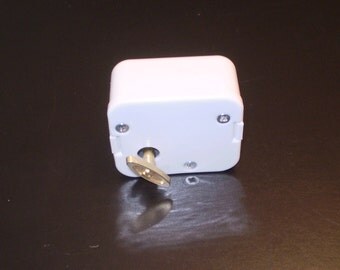 18 Note Music Box Movements - White Case - Lots of New Songs