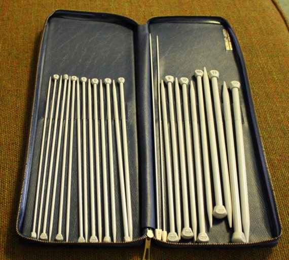Vintage Bernat Aero Straight Knitting Needle Set in case