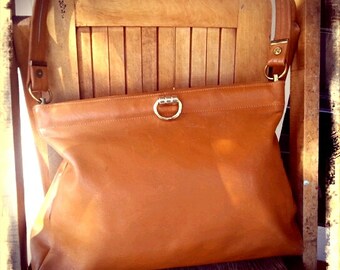 HONEY /// Leather 70s Shoulder Bag