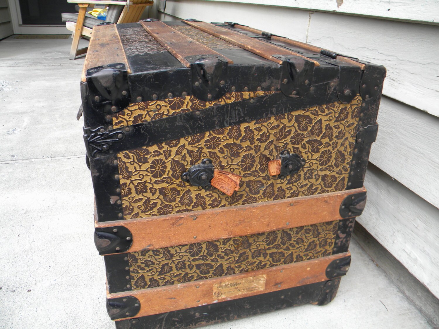 1800's antique steamer trunk made in Boston by ArcheologieDigs