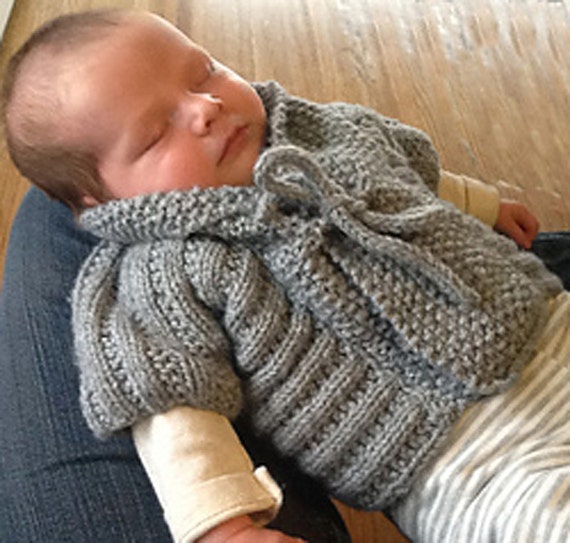 Baby vest with shawl collar P051
