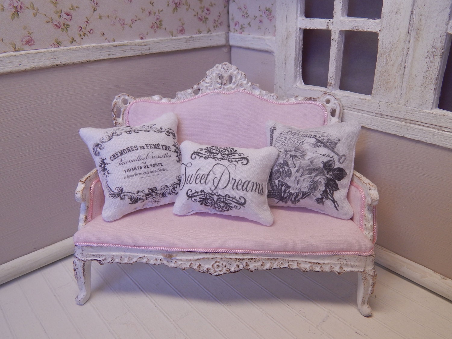 Shabby sofa style miniature dollhouse 112 scale