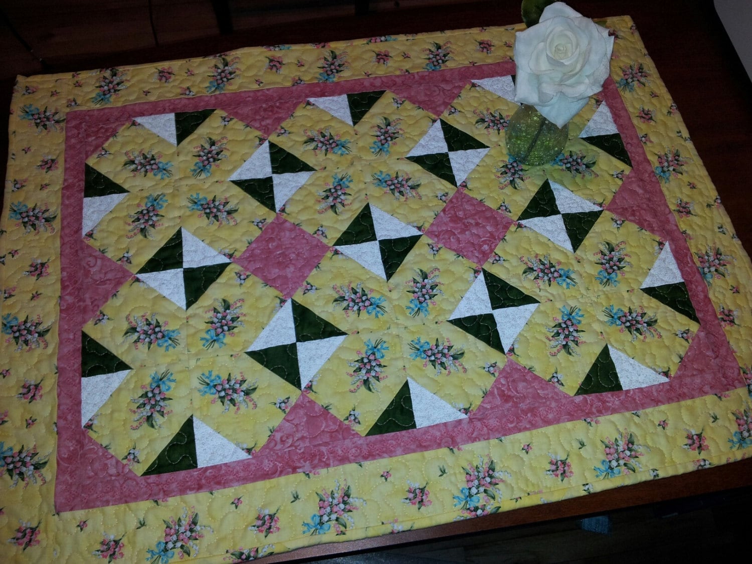 Easy Kaleidoscope Quilt Pattern. Table Topper or Baby/Lap