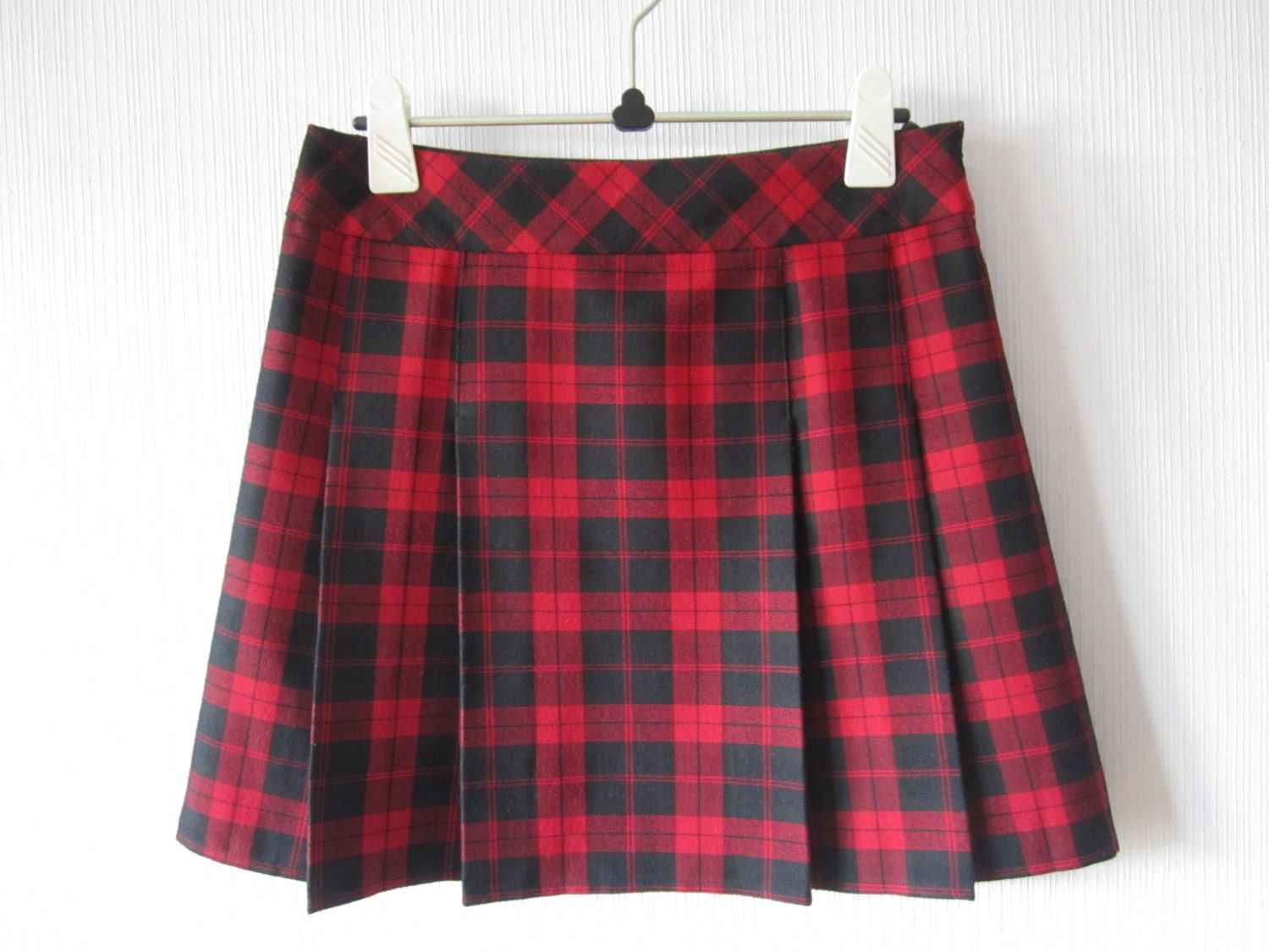 Black Red Tartan Plaid Mini Skirt Pleated Checkered Size