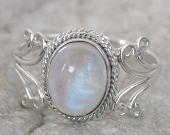 Beautiful Moonstone ring, Stone ring, Silver ring, Rainbow ring, 925 sterling Silver ring,Moonstone,Moonstone Silver ring,Boho Band Ring