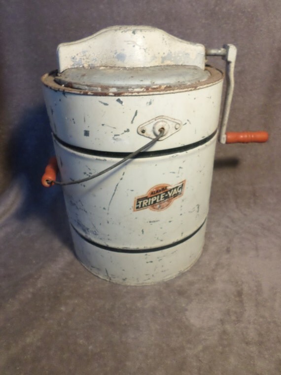 Vintage Alaska Ice Cream Maker / Churn