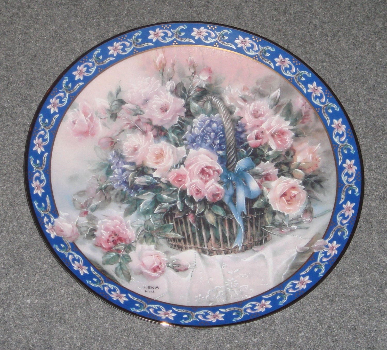 1992 Roses Plate by Lena Liu Bradford Exchange