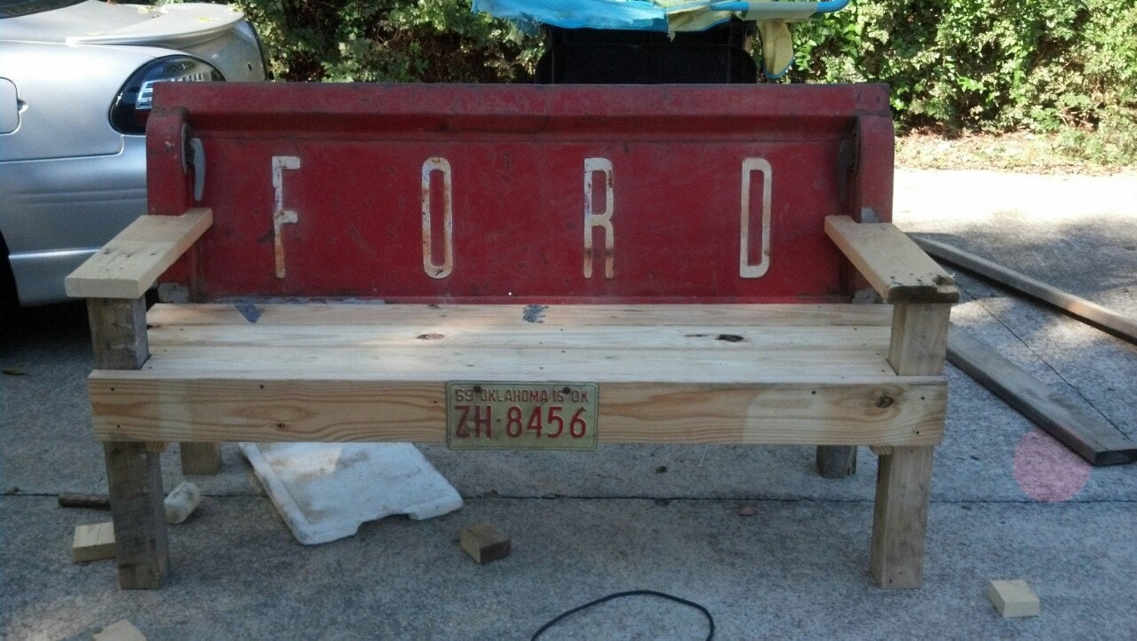 How To Make A Tailgate Bench - Upcycled Car Scrap Benches : Tailgate Bench / Home diy projects spare tailgate?