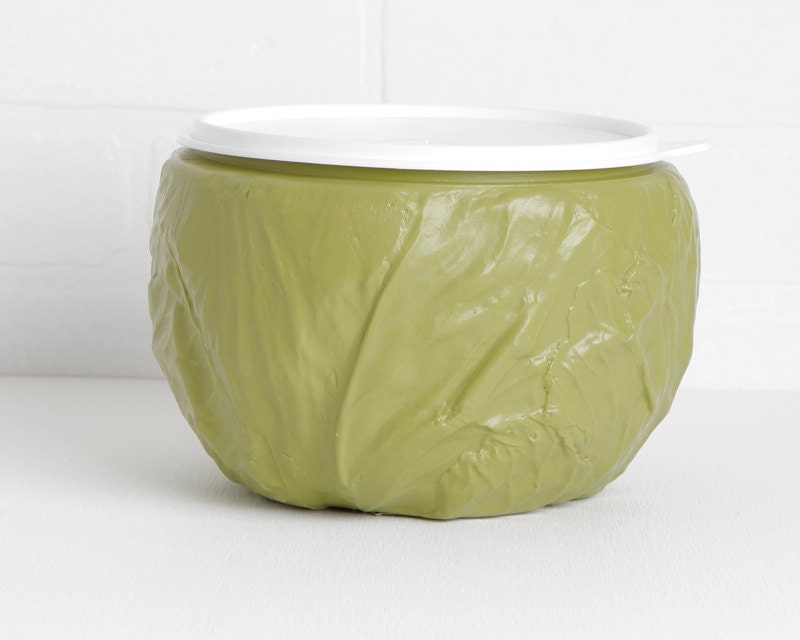 Vintage 1960s Green Lettuce Bowl with Lid, Lettuce Storage Container