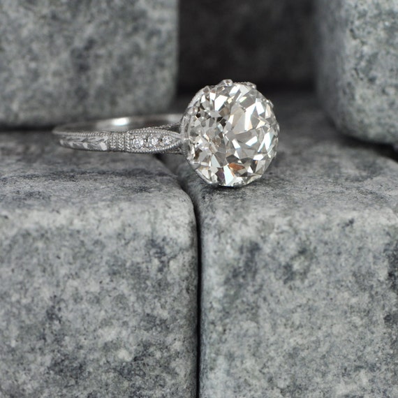 Sparkly eye candy found at thefacetlounge.com!