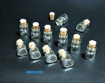 12pcs Mini Clear Glass Bottles Vials with corks. H18W13. (#A2).
