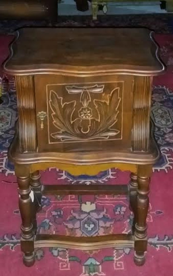 Vintage 1920's Cigar Humidor with Copper