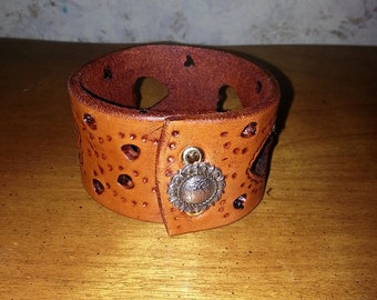 Leather Cuff Bracelet - Made to Order - Custom Size and Color