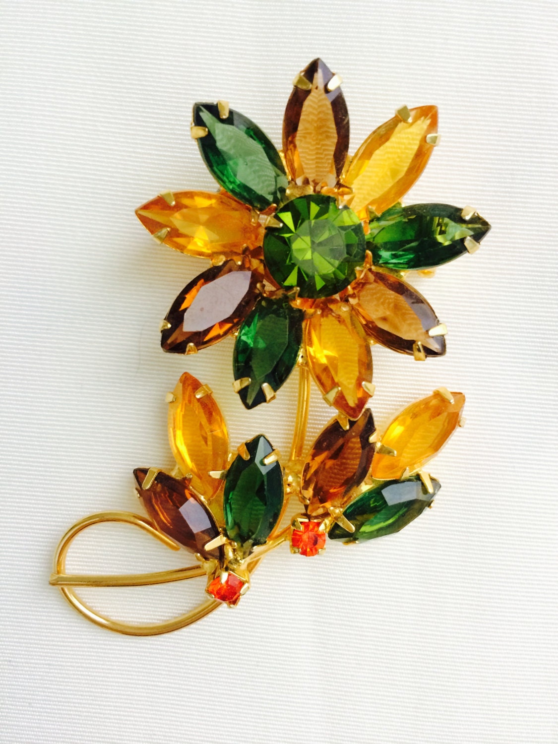 Vintage Rhinestone Flower Brooch by MyBloomingNest on Etsy