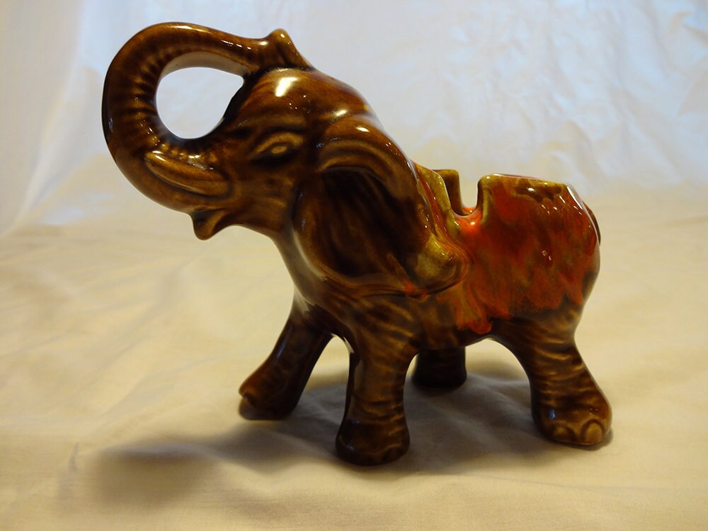 Cute vintage California Pottery elephant ashtray