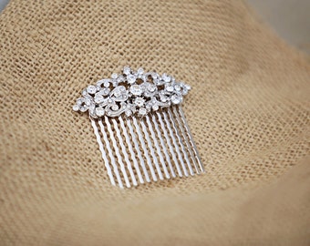 rhinestone bridal hair comb. wedding hair comb. small bridal head piece. Silver comb.