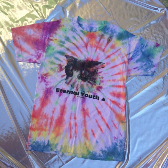 Tiedye cat shirt by BBBarrios on Etsy