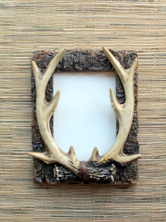 Items similar to 5 x 7 Frame Faux Deer Antler (YOUR COLOR CHOICE) on Etsy