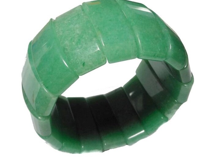 FREE SHIPPING Green Aventurine bracelet carved chunky stretch vintage
