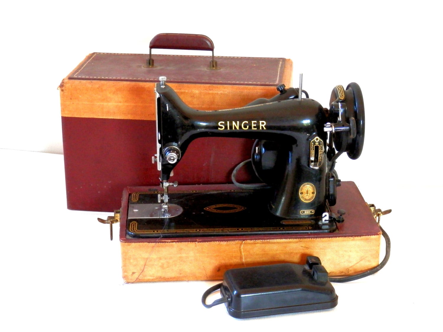 Singer Model 99k Portable Sewing Machine Tan And Maroon Case