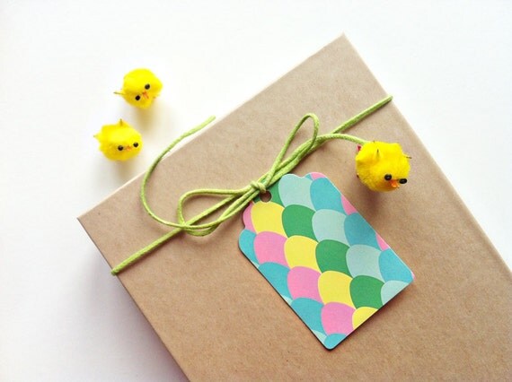 Cadeaulabels pasen // set van 5 // Kleurrijke met de hand gemaakte giftt tags // Ideaal voor paas cadeautjes