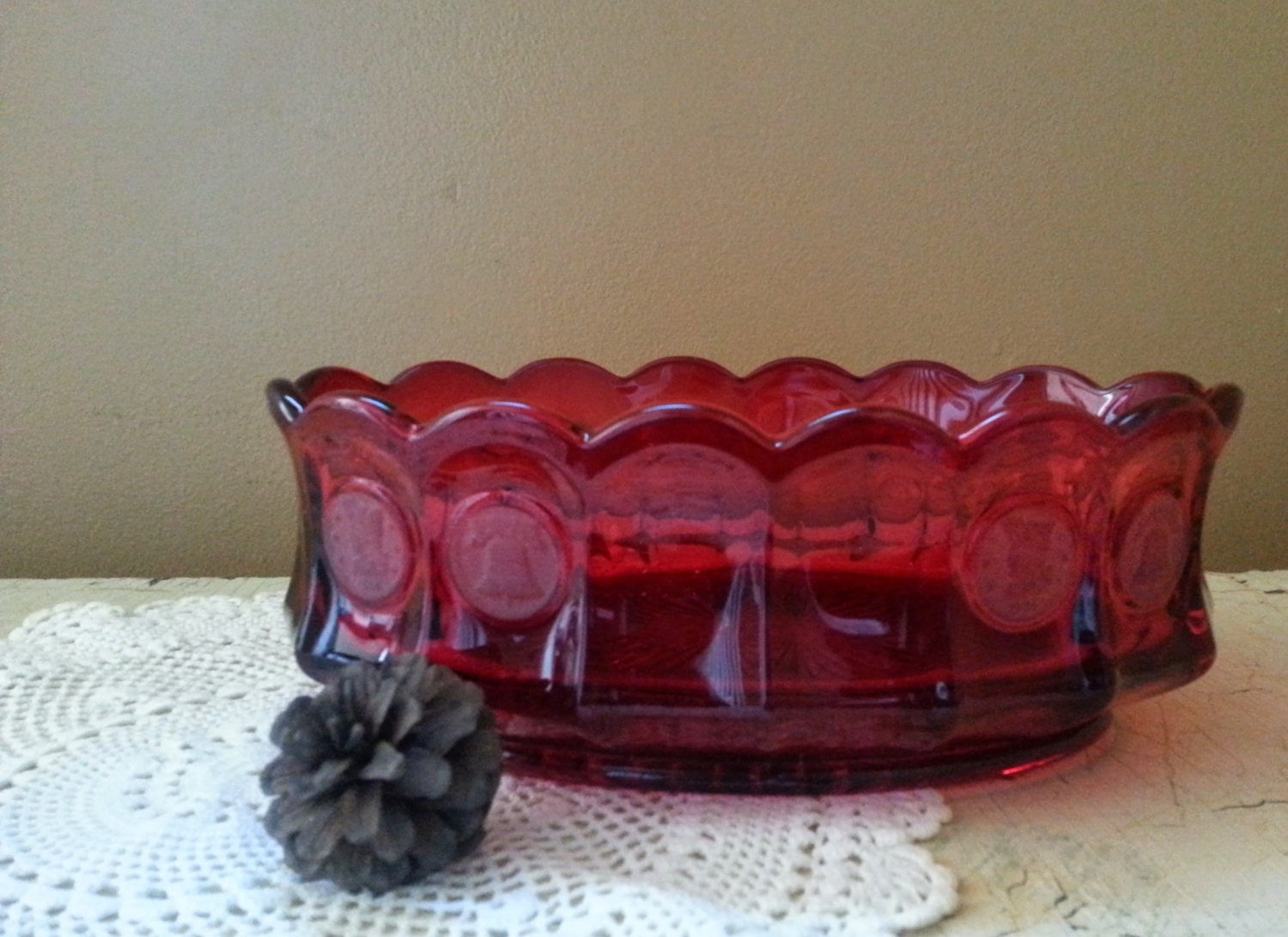 Fostoria Red Coin Glass 9″ Oval Bowl Haute Juice