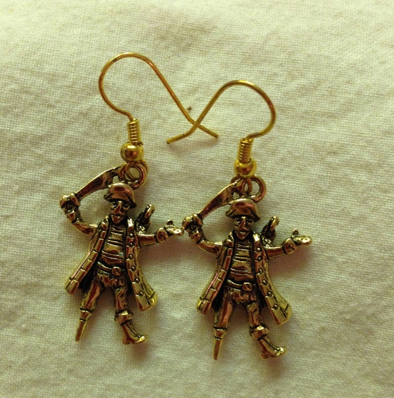 Gold Tone Pirate Earrings Pirate Treasure by DiosasTreasures