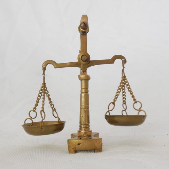 Miniature Brass Balance Scale 2 Pans 1 Weight by RescuedLots