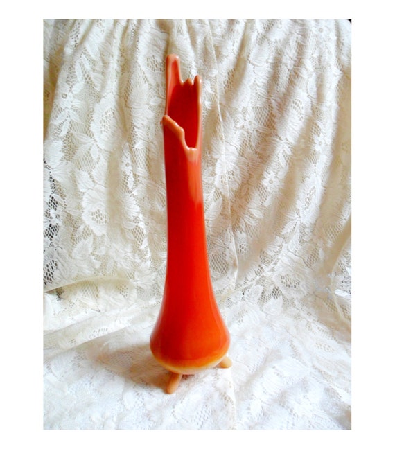 L E Smith Swung Vase Bittersweet Simplicity Three Toes Orange