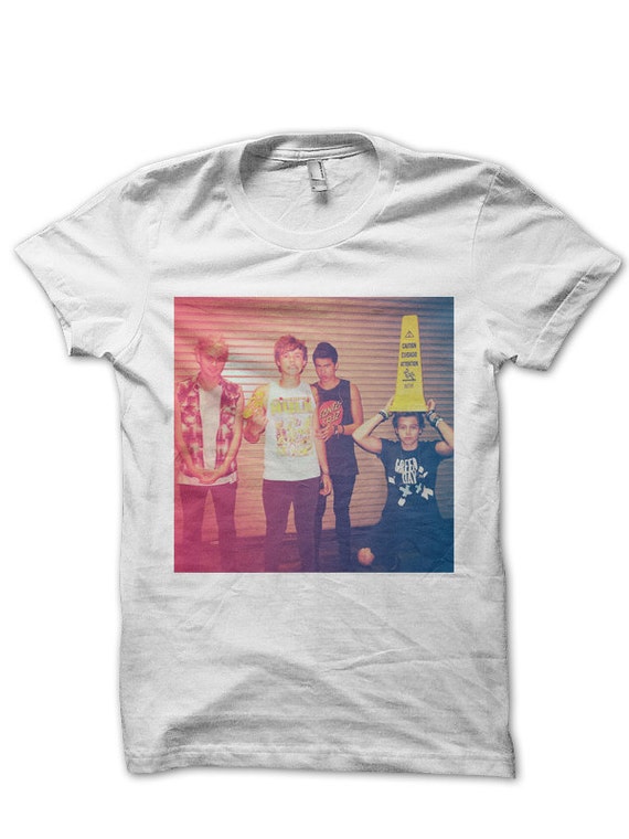 t shirt 5sos