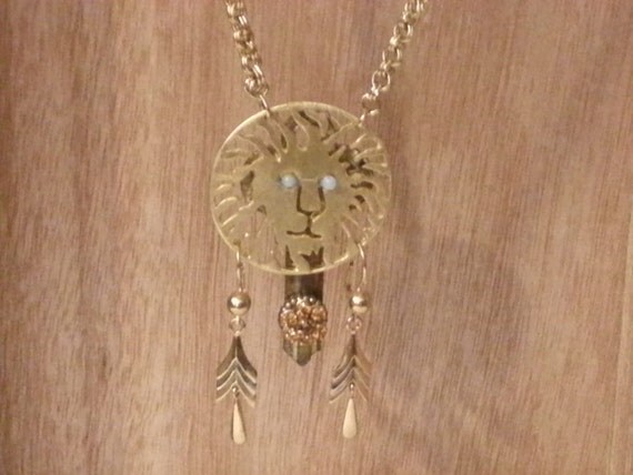 LEATHER LION KEY RING A GIRL LIKE YOU main image 1
